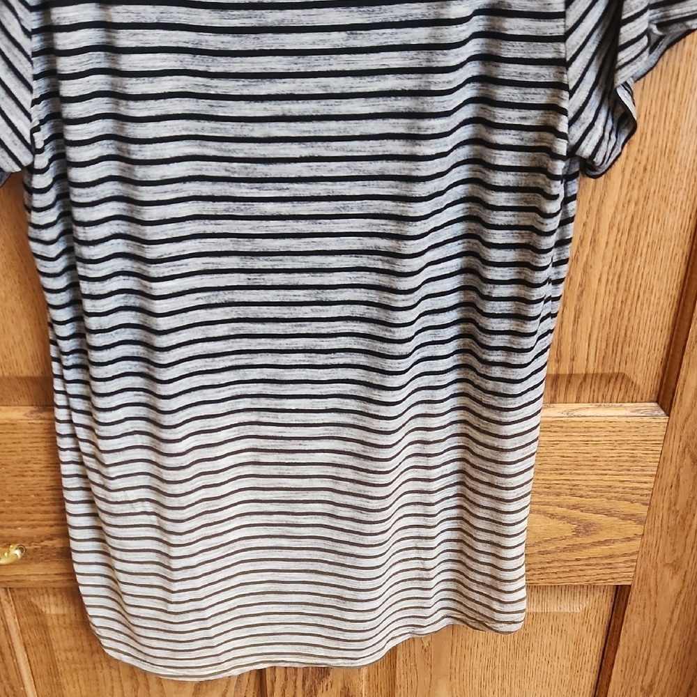 Maurices Black and Gray Striped Short Sleeve Top - Picture 6 of 6